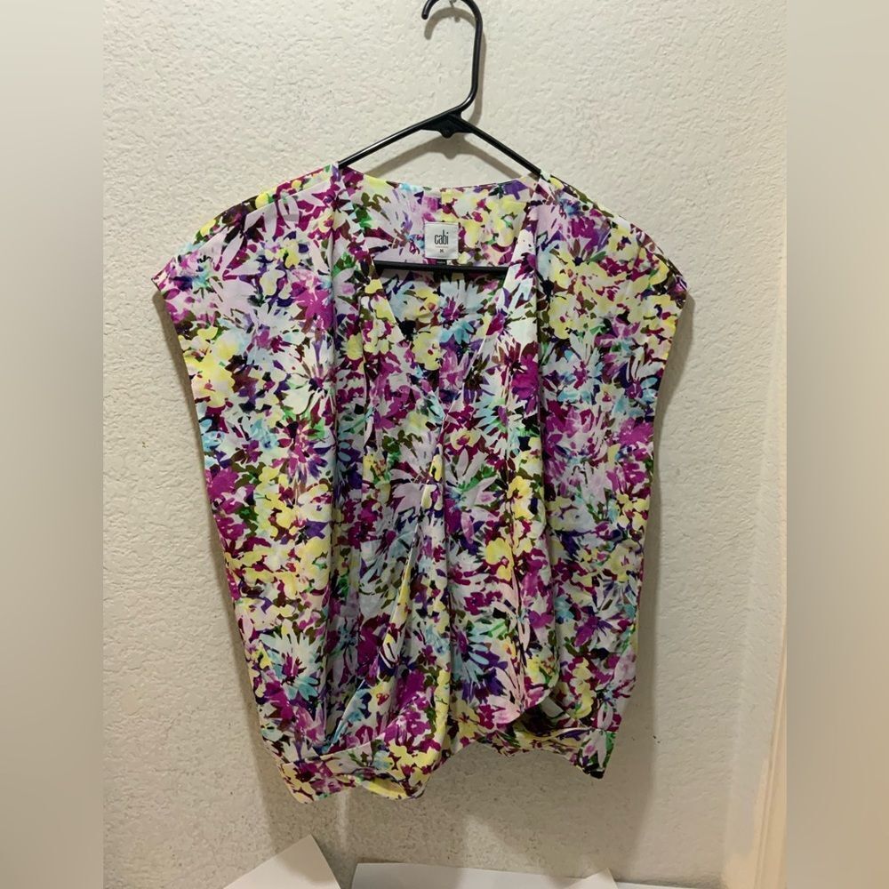 Cabi Floral Eden Faux Wrap Top Size Medium